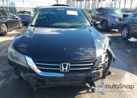 2015 Honda Accord Lx z USA, uszkodzony, nr VIN 1HGCR2F32FA095245